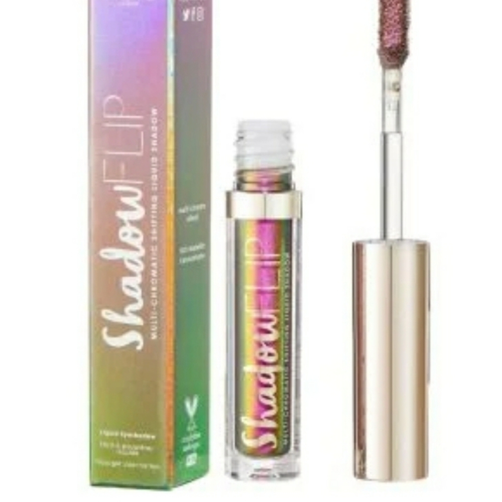 Ciate London Shadow Flip liquid shadow in Wonder